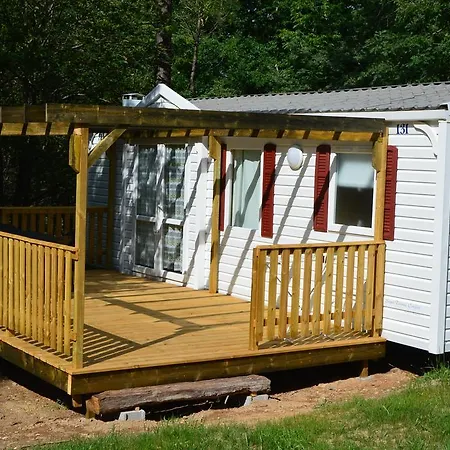 Camping Etang Vallier * Brossac
